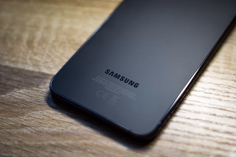 I Finally Upgraded My Old Phone… And Honestly, I Should’ve Done It Sooner